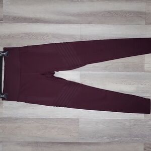 Fila Sport Womens Medium Burgundy Leggings Ribbed‎ Stretch Pockets Activewear
